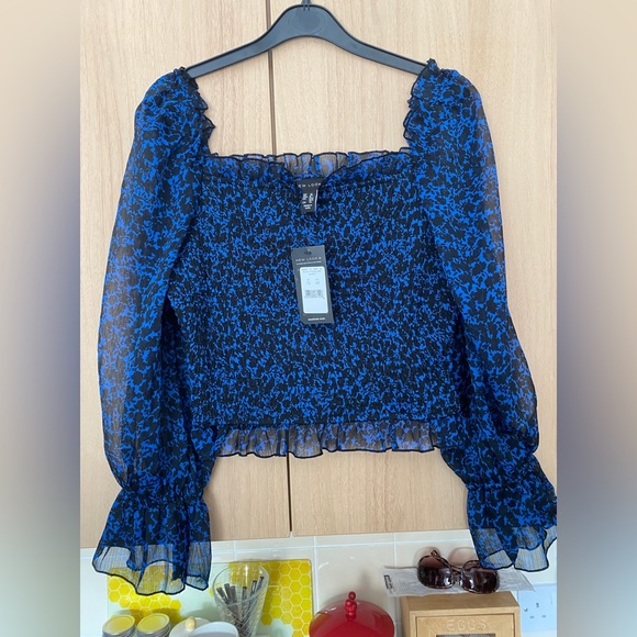 New Look Tops - New look elasticated sally floral sheer top size 12